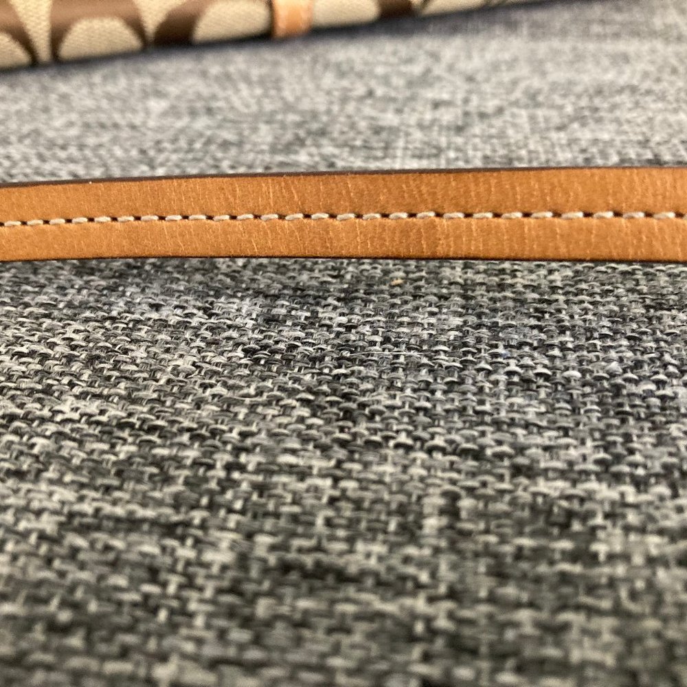 Coach Signature C's Monogram - Picture 5 of 9